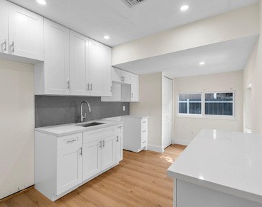 865 Se 12th Street - Photo Thumbnail 6