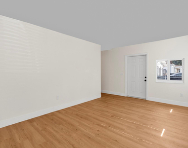 865 Se 12th Street - Photo Thumbnail 15