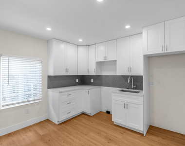 865 Se 12th Street - Photo Thumbnail 5