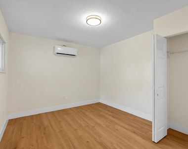 865 Se 12th Street - Photo Thumbnail 24