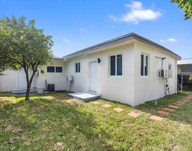 865 Se 12th Street - Photo Thumbnail 43
