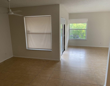 605 S Pine Island Road - Photo Thumbnail 3