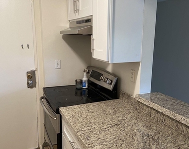 605 S Pine Island Road - Photo Thumbnail 1