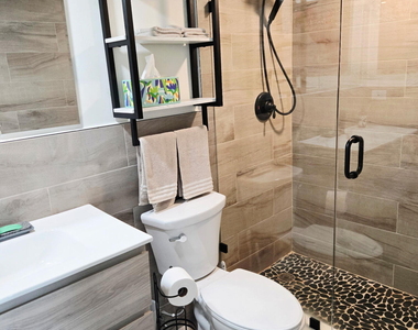 9923 S Hollybrook Lake Drive S - Photo Thumbnail 7