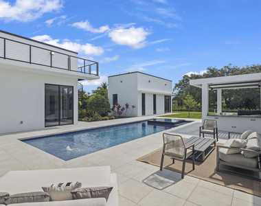6676 Nw 66th Way - Photo Thumbnail 16