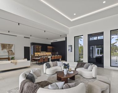 6676 Nw 66th Way - Photo Thumbnail 6