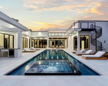 6676 Nw 66th Way - Photo Thumbnail 1