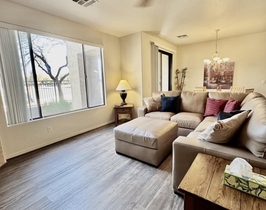 3131 E Legacy Drive - Photo Thumbnail 9