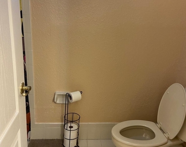 8752 Nw 107th Terrace - Photo Thumbnail 20
