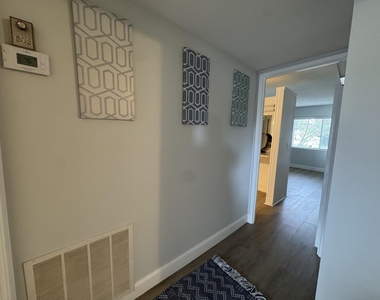 1310 Ne 14th Court - Photo Thumbnail 18