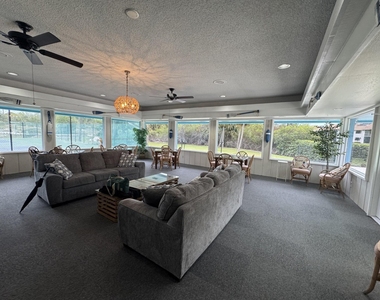 1310 Ne 14th Court - Photo Thumbnail 24