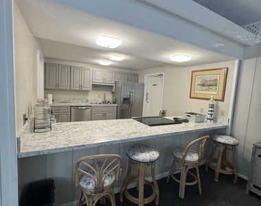 1310 Ne 14th Court - Photo Thumbnail 4