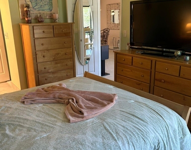 159 Nw 70th Street - Photo Thumbnail 14