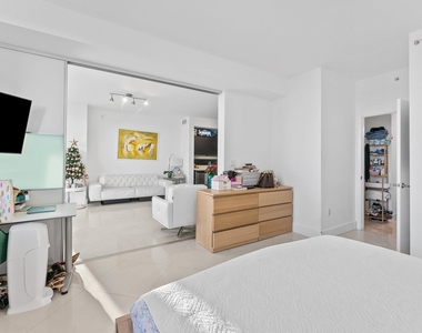 90 Sw 3rd Street - Photo Thumbnail 6