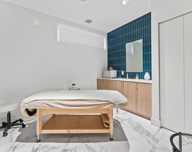 90 Sw 3rd Street - Photo Thumbnail 14
