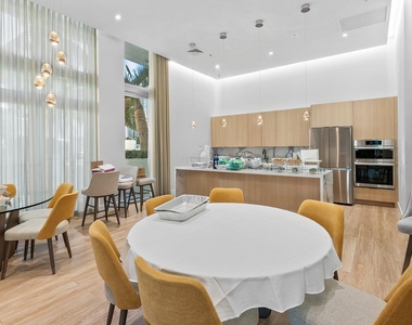 90 Sw 3rd Street - Photo Thumbnail 17