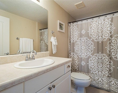 5095 Fairways Circle - Photo Thumbnail 21