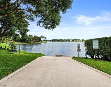 1560 Yachtman Place - Photo Thumbnail 29