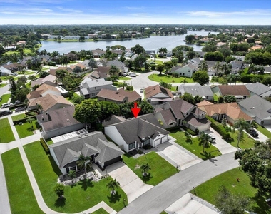 1560 Yachtman Place - Photo Thumbnail 38