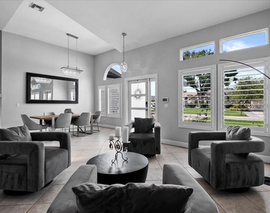 1560 Yachtman Place - Photo Thumbnail 3