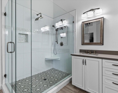 1560 Yachtman Place - Photo Thumbnail 16