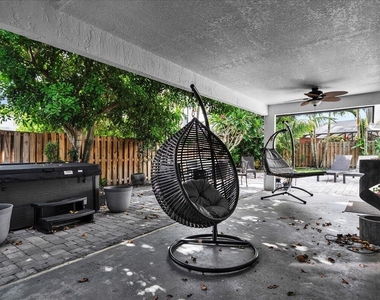 1560 Yachtman Place - Photo Thumbnail 24