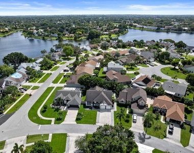 1560 Yachtman Place - Photo Thumbnail 33