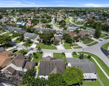 1560 Yachtman Place - Photo Thumbnail 37
