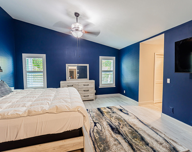 1282 Sw Bent Pine Cove - Photo Thumbnail 12