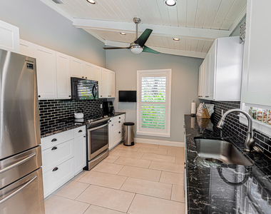 1282 Sw Bent Pine Cove - Photo Thumbnail 8