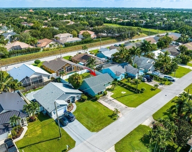 6085 Robinson Street - Photo Thumbnail 25