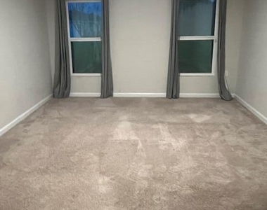 345 Clementine Road - Photo Thumbnail 5
