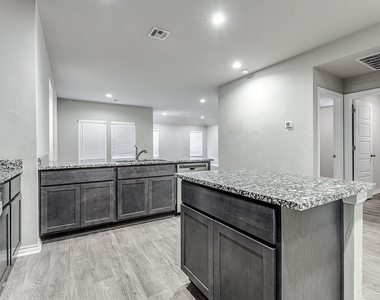 4405 Montage Boulevard - Photo Thumbnail 10