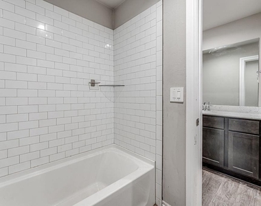 4405 Montage Boulevard - Photo Thumbnail 29