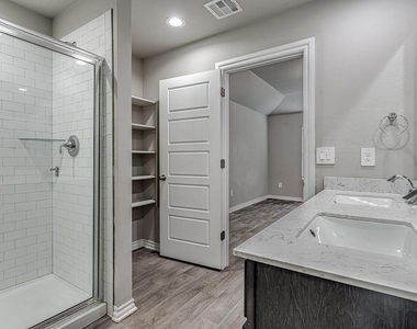4405 Montage Boulevard - Photo Thumbnail 23