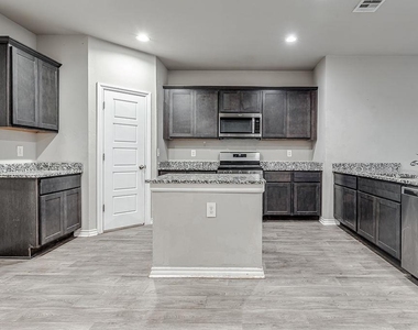 4405 Montage Boulevard - Photo Thumbnail 7