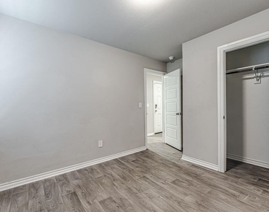 4405 Montage Boulevard - Photo Thumbnail 26