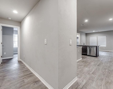 4405 Montage Boulevard - Photo Thumbnail 16