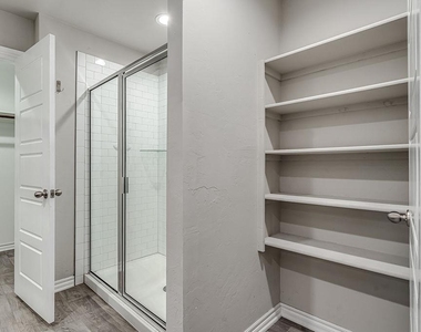 4405 Montage Boulevard - Photo Thumbnail 20