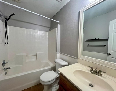 4813 Se 87th Terrace - Photo Thumbnail 7