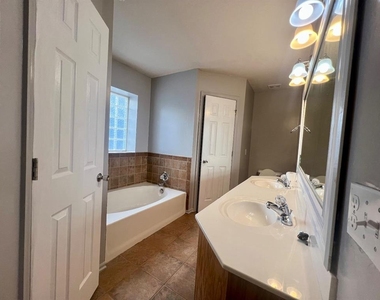 4813 Se 87th Terrace - Photo Thumbnail 10