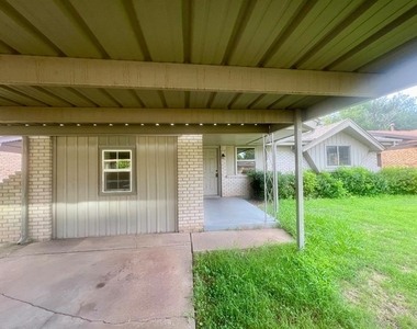 7400 S Drexel Avenue - Photo Thumbnail 17