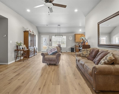 1707 N 4th Avenue - Photo Thumbnail 4