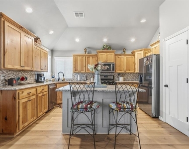 1707 N 4th Avenue - Photo Thumbnail 9