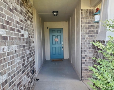 15729 Capulet Drive - Photo Thumbnail 2