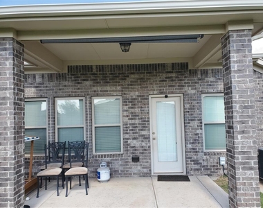 15729 Capulet Drive - Photo Thumbnail 4