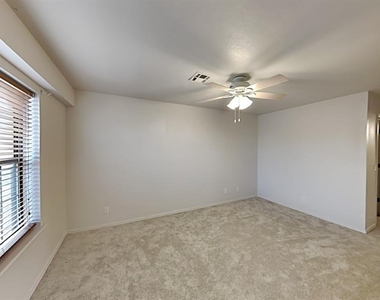 14419 N Pennsylvania Avenue - Photo Thumbnail 12