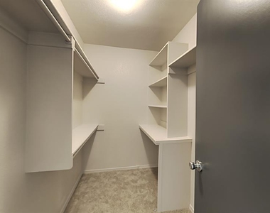 14419 N Pennsylvania Avenue - Photo Thumbnail 13