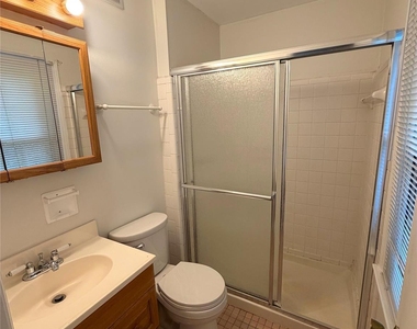 5016 Vescova Court - Photo Thumbnail 11