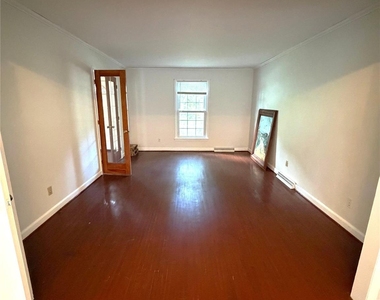 5016 Vescova Court - Photo Thumbnail 6